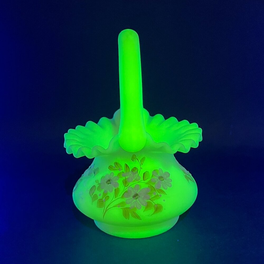 Vtg Fenton Burmese Uranium Custard Satin Art Glass Basket Blossoms Signed Glows